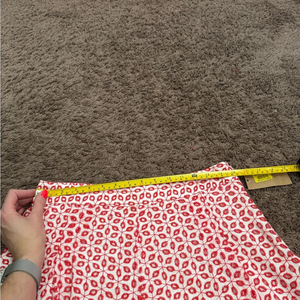 NEW Cremieux Red & White Shayla Eyelet High Rise Skirted Shorts Size 8 NEW $89 - Picture 7 of 9